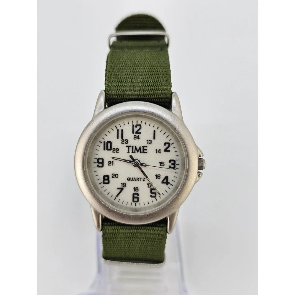 Women's‎ Field Watch 34MM Gray Dial New Nylon Army Green Band NEW Battery READ